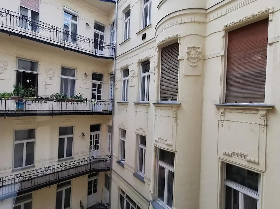 Luxury Apartment Near Astoria With Ac Βουδαπέστη